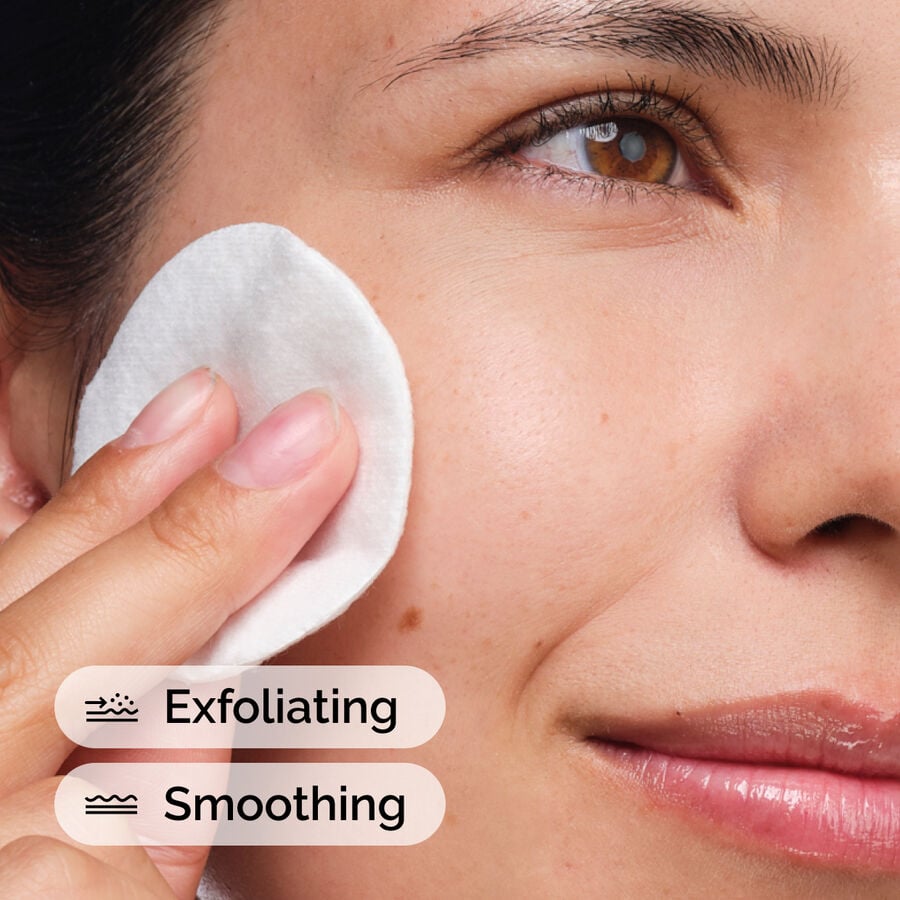 glycolic-acid-7-exfoliating-toner-q2 ord-glycolic-acid-exfoliating-toner-model-application-with-benefits.jpg