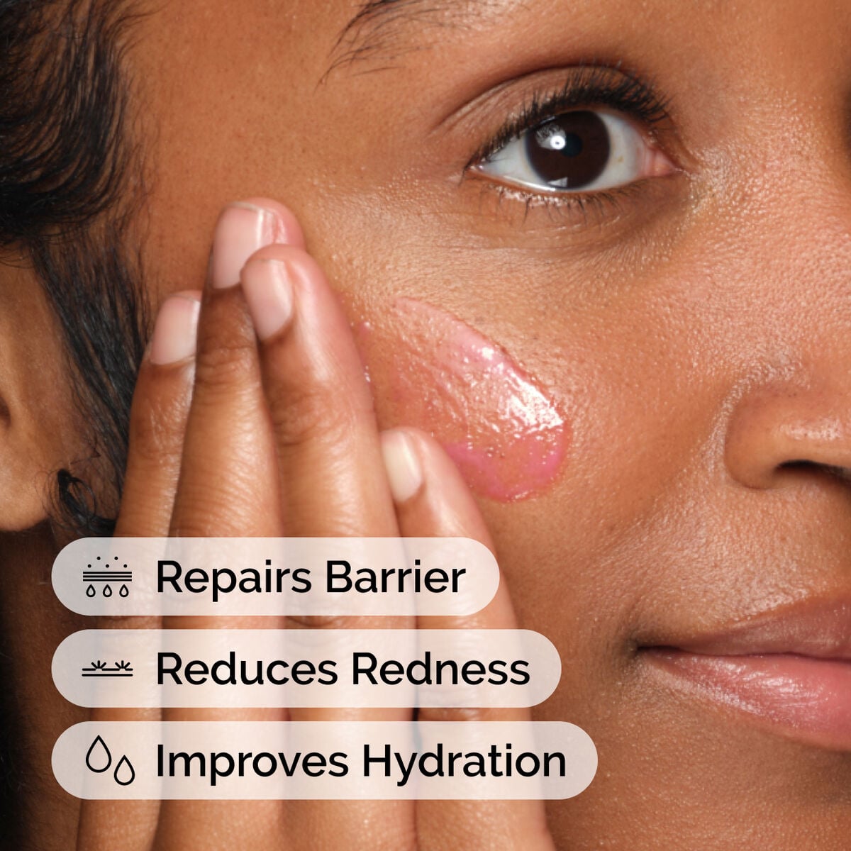 soothing-and-barrier-support-serum-set-g7 ord-soothing-barrier-support-serum-model-application-with-benefits.jpg